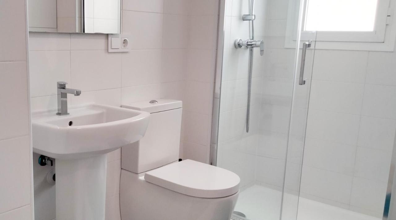 Lovely Apartment Centrally Located In エステポナ エクステリア 写真